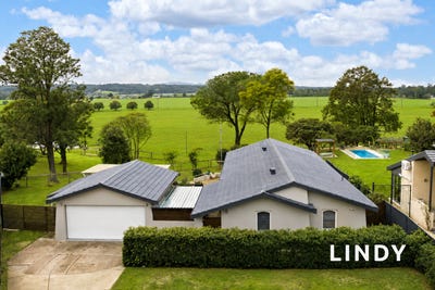 /international/au/90-lawson-avenue-singleton-nsw-151432576/