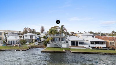 /international/au/1-marks-parade-marks-point-nsw-151440388/