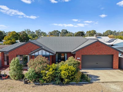 /international/au/2-2a-bourke-drive-benalla-vic-151093052/