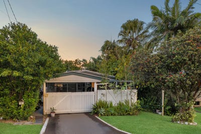 /international/au/17-hendry-street-tewantin-qld-151229092/