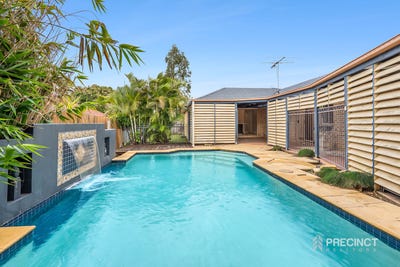 /international/au/8-timbarra-court-petrie-qld-151183428/