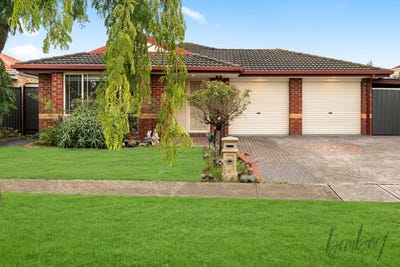 /international/au/65-mckenzie-crescent-roxburgh-park-vic-150781444/