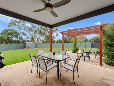 /international/au/9-carob-court-mansfield-vic-151997132/