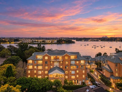 /international/au/16-162g-burwood-road-concord-nsw-152182168/