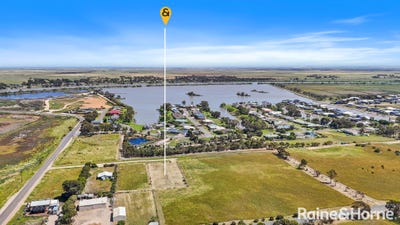 /international/au/8-weber-road-wellington-east-sa-204683052/