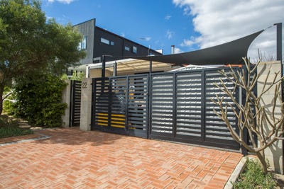 /international/au/22-brillee-street-carine-wa-152357476/