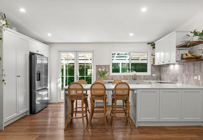 /international/au/32-beacon-drive-cornubia-qld-150950528/