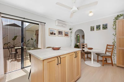 /international/au/23a-whittle-place-stirling-wa-152513732/