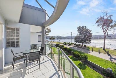 /international/au/9-10-12-fishpen-road-merimbula-nsw-151258604/