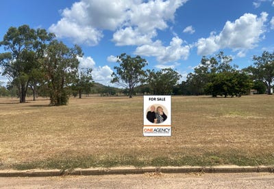 /international/au/17-redbank-drive-greenvale-qld-204196472/
