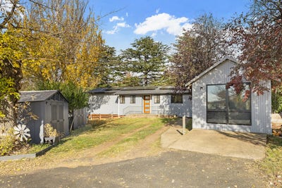 /international/au/10-nawai-place-cooma-nsw-151072564/
