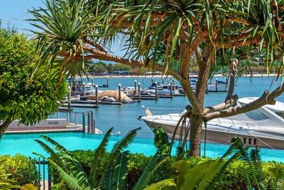 /international/au/2109-ephraim-island-paradise-point-qld-147823836/
