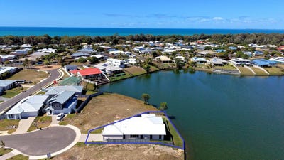 /international/au/10-ernest-close-toogoom-qld-152607732/