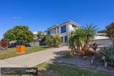/international/au/1-35-makybe-diva-drive-ooralea-qld-151423208/