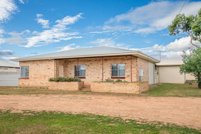 /international/au/10-sir-john-cowan-avenue-murray-bridge-sa-151305732/