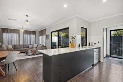 /international/au/179a-coode-street-bedford-wa-148512740/