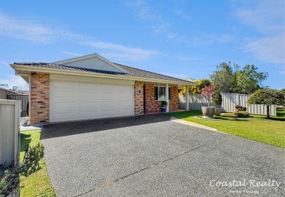 /international/au/32-the-southern-parkway-forster-nsw-150858780/