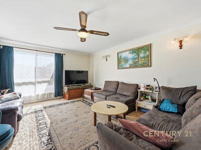 /international/au/4-diamond-head-drive-sandy-beach-nsw-151554216/