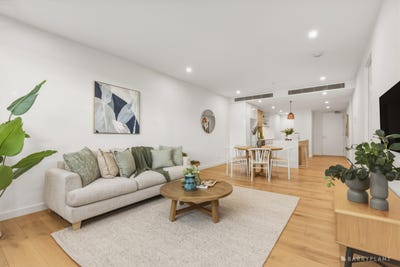 /international/au/105-37-churchill-street-doncaster-east-vic-151106924/