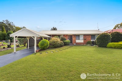 /international/au/3-bartholomew-avenue-boonah-qld-151466592/