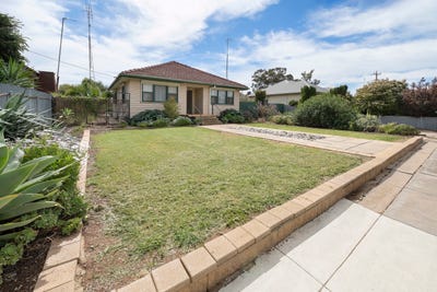 /international/au/201-best-street-sea-lake-vic-152527720/