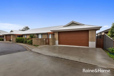 /international/au/30-20-olney-road-adamstown-nsw-151278492/
