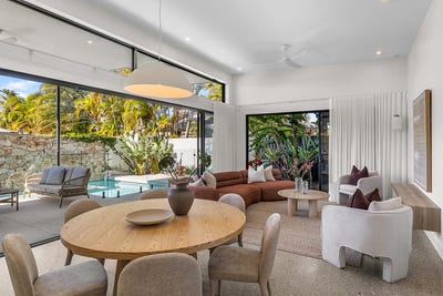 /international/au/23-bluebird-parade-bokarina-qld-152542412/