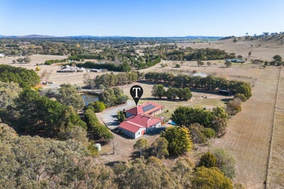 /international/au/15-broughton-circuit-murrumbateman-nsw-148342092/