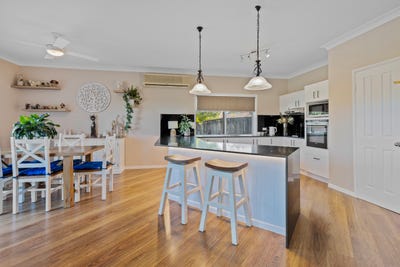 /international/au/5-strathford-court-parkwood-qld-148393180/