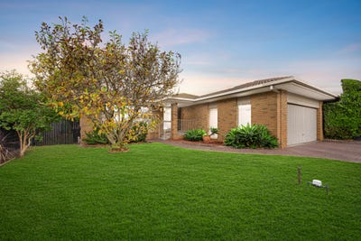 /international/au/15-delatite-court-rowville-vic-151332188/