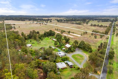 /international/au/576-telephone-lane-baldivis-wa-151260032/