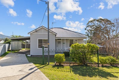 /international/au/82-catherine-street-cessnock-nsw-151403512/