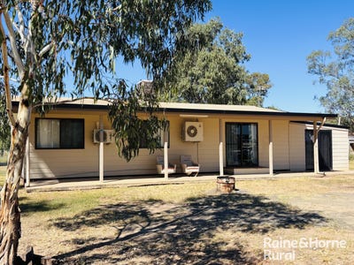 /international/au/60-mcphie-street-roma-qld-150796368/