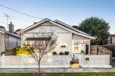 /international/au/2-deakin-street-yarraville-vic-148684796/