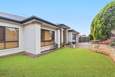 /international/au/1-bridget-court-middle-ridge-qld-152673992/