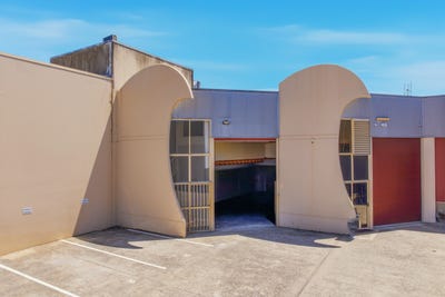 /international/au/8-23-hutchinson-street-burleigh-heads-qld-505122724/