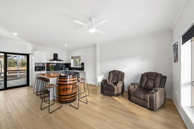 /international/au/216-butlers-road-tara-qld-700410944/