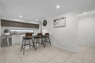 /international/au/68-dysart-drive-holmview-qld-150673564/