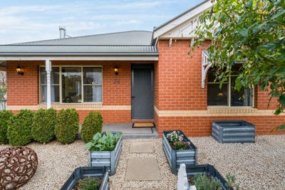 /international/au/24-francis-court-lara-vic-151305312/