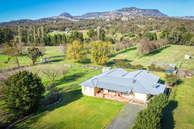 /international/au/1-lily-st-murrurundi-nsw-700412544/