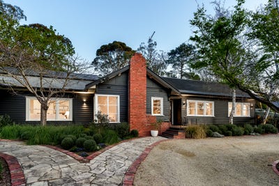 /international/au/77-morris-road-upwey-vic-152452236/