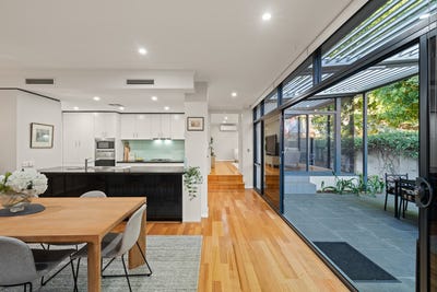 /international/au/43-coral-tree-avenue-subiaco-wa-150929184/
