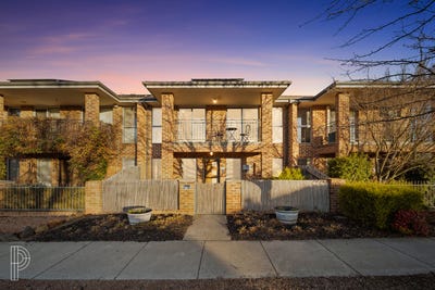 /international/au/12-neil-currie-street-casey-act-148596544/