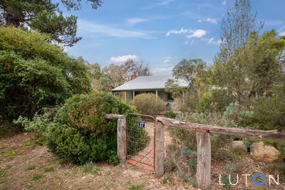 /international/au/17-kallaroo-road-pialligo-act-151422072/?lang=id
