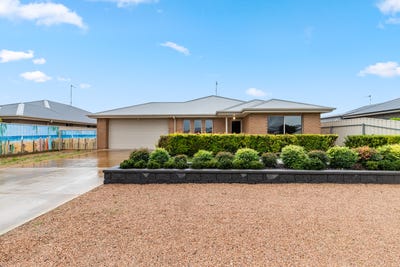 /international/au/36-bray-street-moonta-bay-sa-151512240/