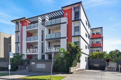 /international/au/104-67-69-essington-street-wentworthville-nsw-150929596/