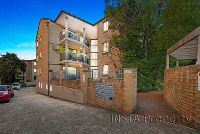 /international/au/13-4-gordon-street-bankstown-nsw-148539840/