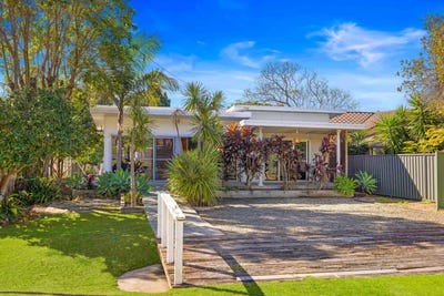 /international/au/47-lord-street-laurieton-nsw-152172808/
