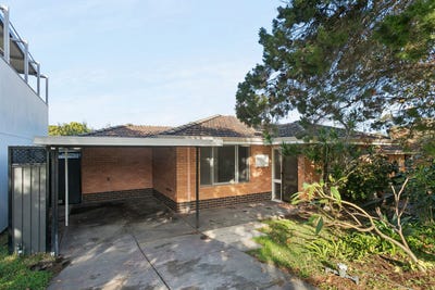 /international/au/9-tolley-court-hamilton-hill-wa-151396720/