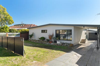 /international/au/79-lantana-road-engadine-nsw-148360340/